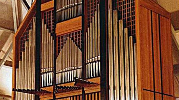 1991 Letourneau organ at West End Christian Reformed Church, Edmonton,...