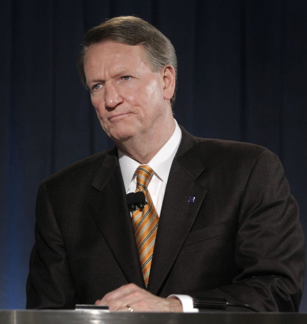 GM CEO Rick Wagoner stepping down