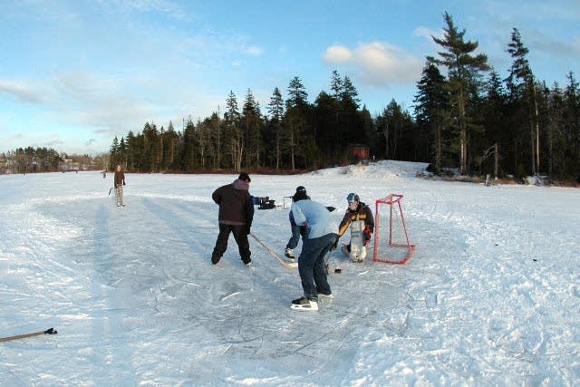 Hockey at Long Pond