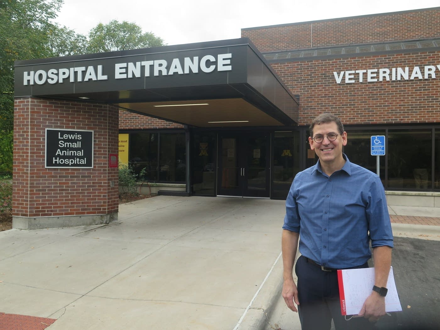 Understaffed and at capacity, Minnesota vet clinics are struggling to