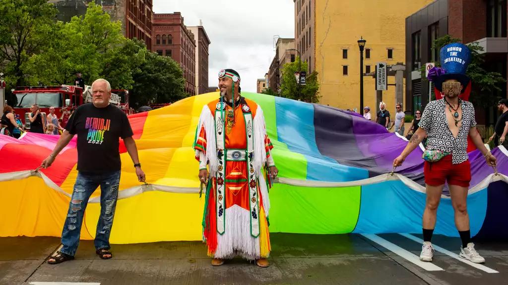 Photos: Sun shines on for Twin Cities Pride parade - Vimarsana News