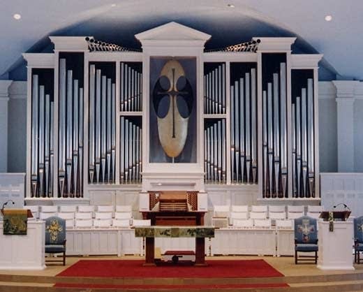 1998 Hendrickson organ at Wayzata Community Church