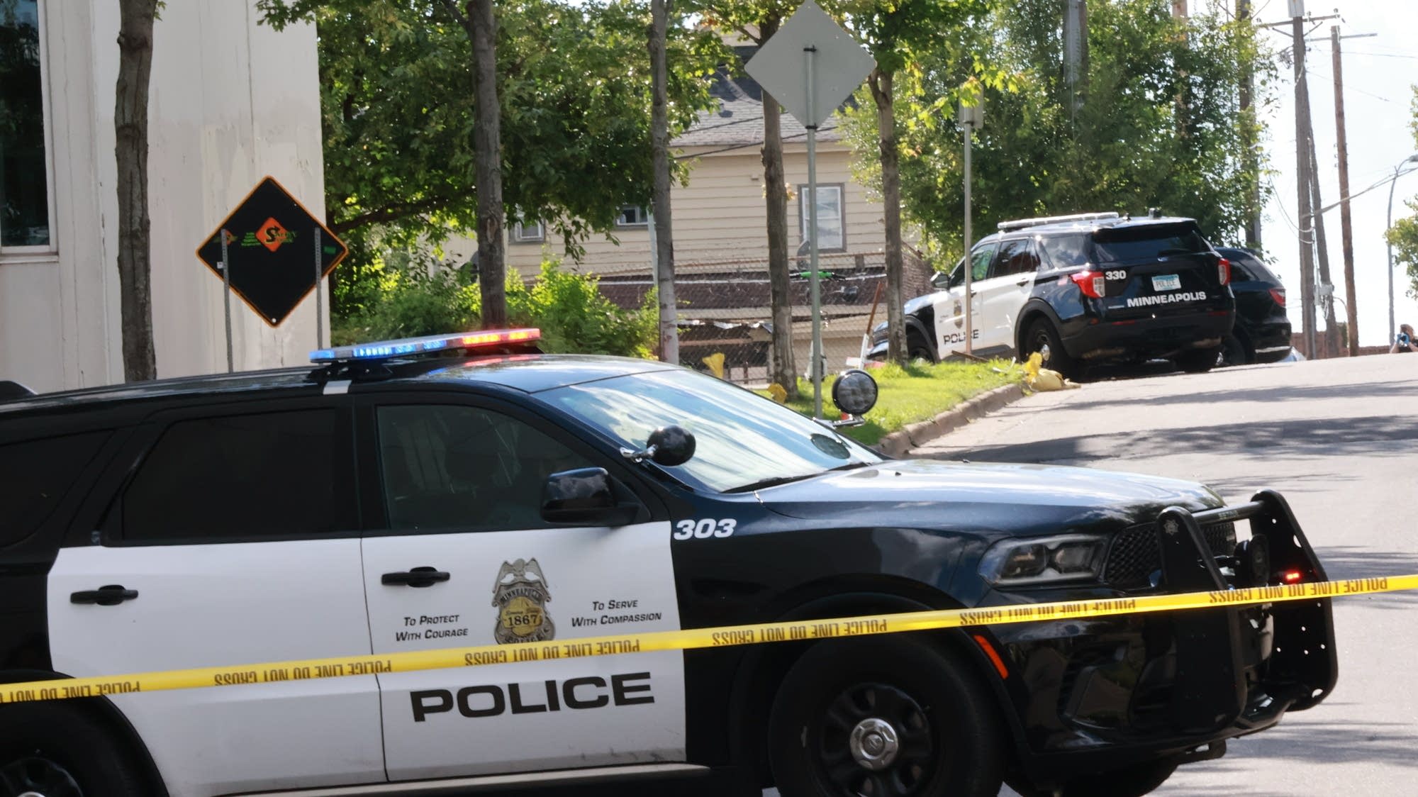 One dead, 6 hurt after shooter opens fire with high-powered rifle in Minneapolis – MPR News
