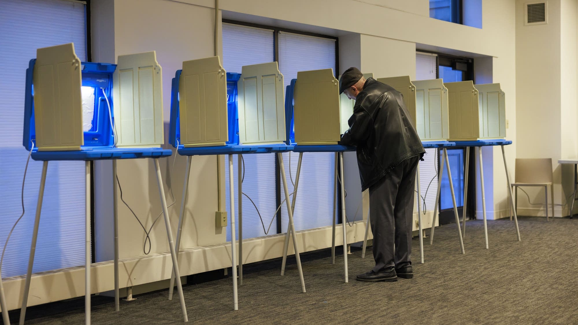Election officials in the U.S. face daunting challenges in 2024. And Congress isn't coming to help - Vimarsana News
