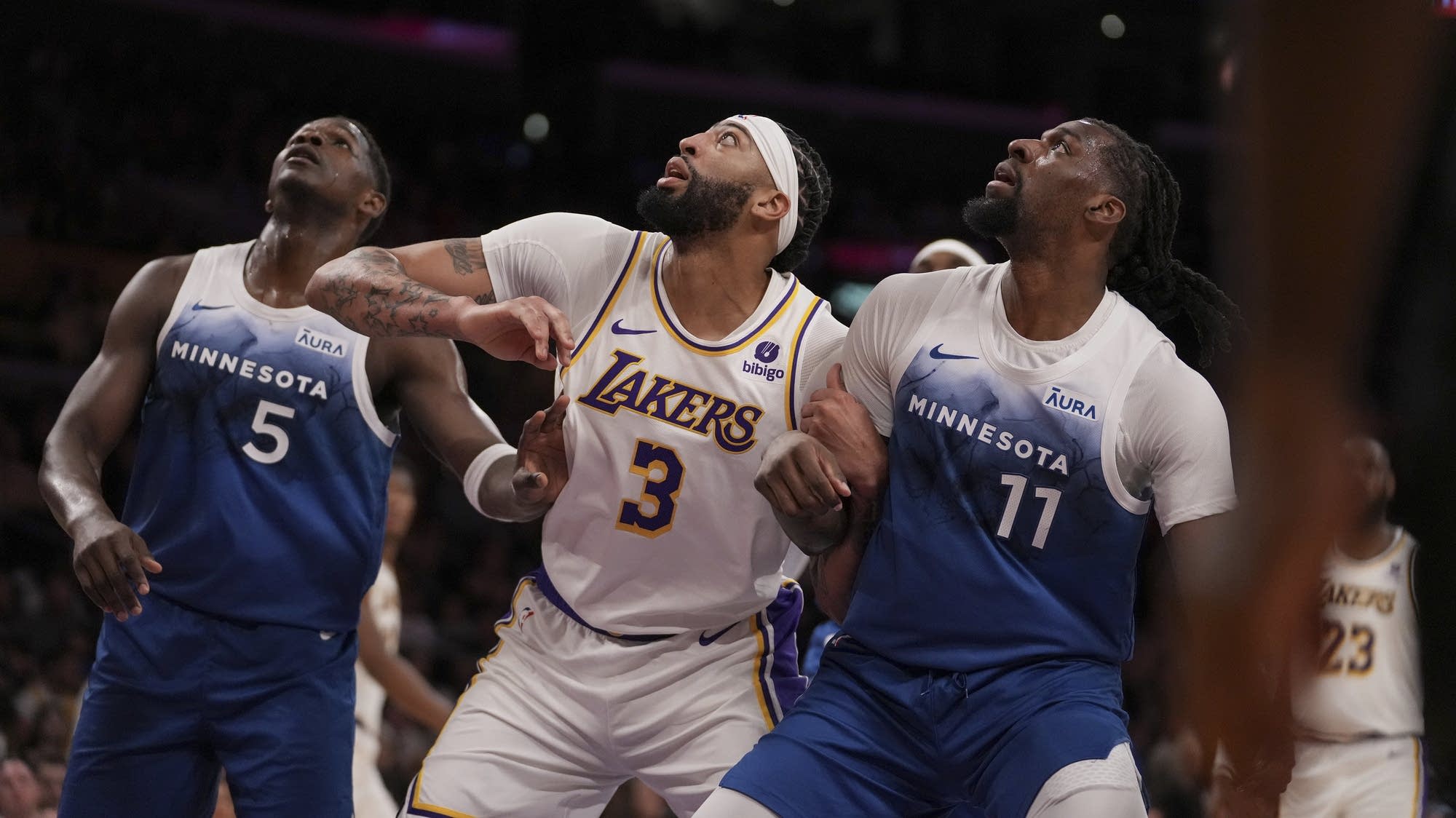 Anthony Davis bullies Timberwolves with 27 points, 25 rebounds in ...