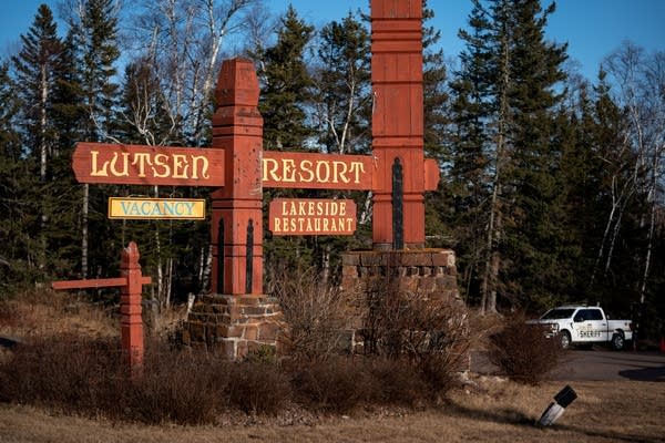 The welcome sign to a lodge