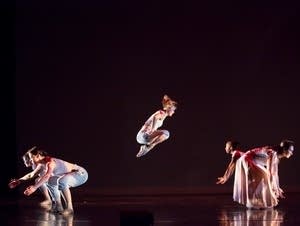 Threads Dance Project presents In the Margins