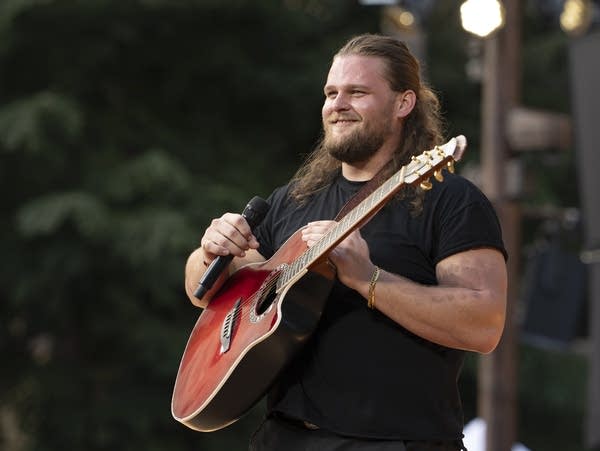 Fergus Falls’ Chris Tungseth fails to reach top three on ‘American Idol’