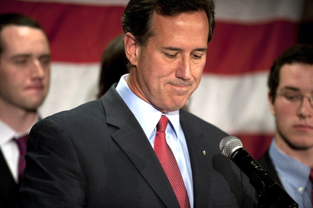 Rick Santorum suspends campaign