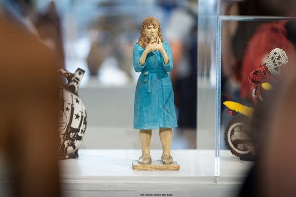 How MPR News' "Bathrobe Lady" Sam Stroozas became State Fair art