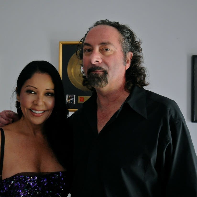 Apollonia Actress 60 Photos - Moonagedaydream.film