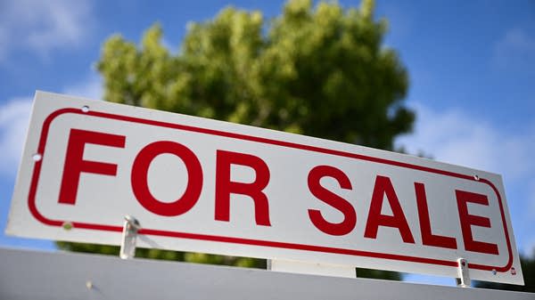 To sell his home, Thompson still had to bring in his own creativity. "The chatbot's not going to give you anything unless you give it something to work with."
