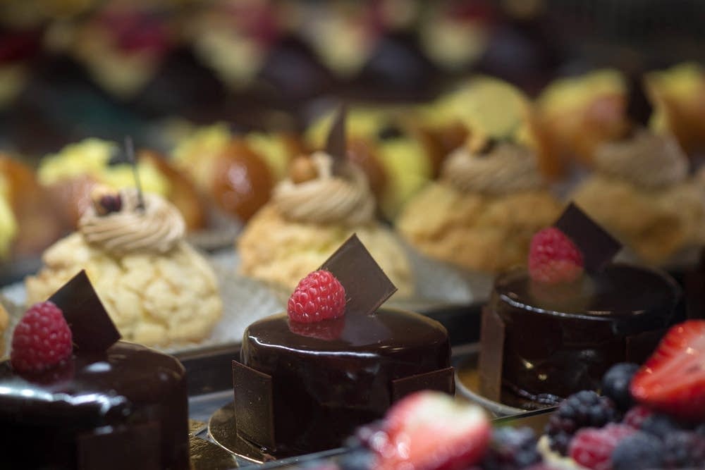 Fruit-topped desserts