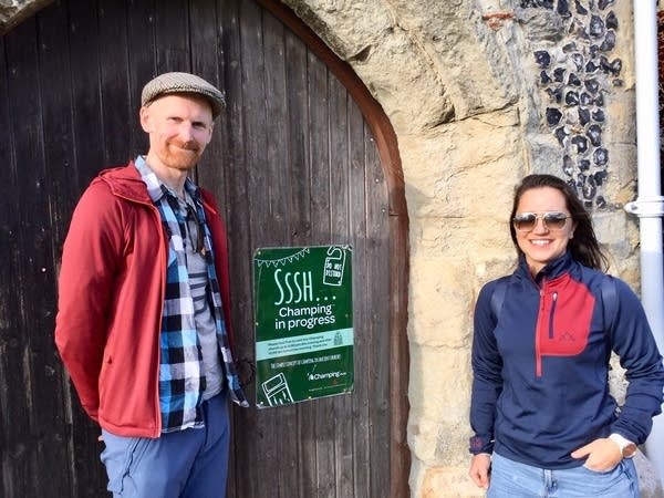 Lisa Ejarque and Gareth Bannister arrive for a night of champing.