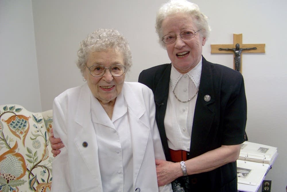 Mary David Olheiser, Helenette Baltes