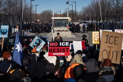 Rep. Morrison describes 'horrifying' Whipple building conditions, Noem says DHS officers to wear body cameras