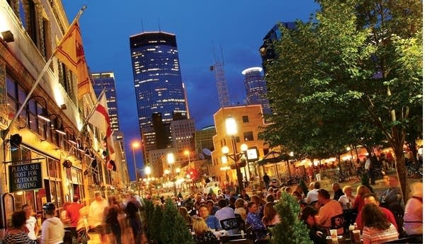 Downtown Minneapolis Patio Dining
