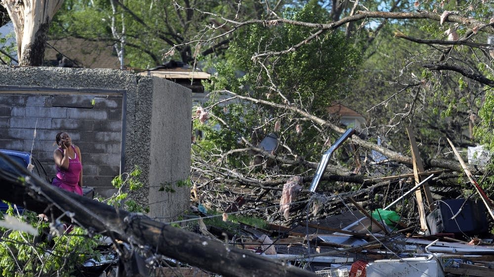 North Minneapolis faces a tough day of clean up and recovery | MPR News