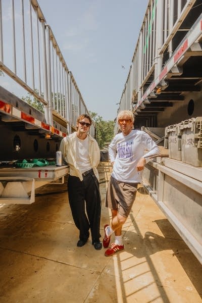 Good Neighbours posing backstage