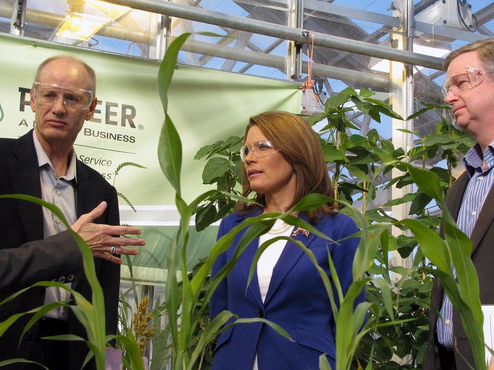 Tour of Pioneer Seed facility