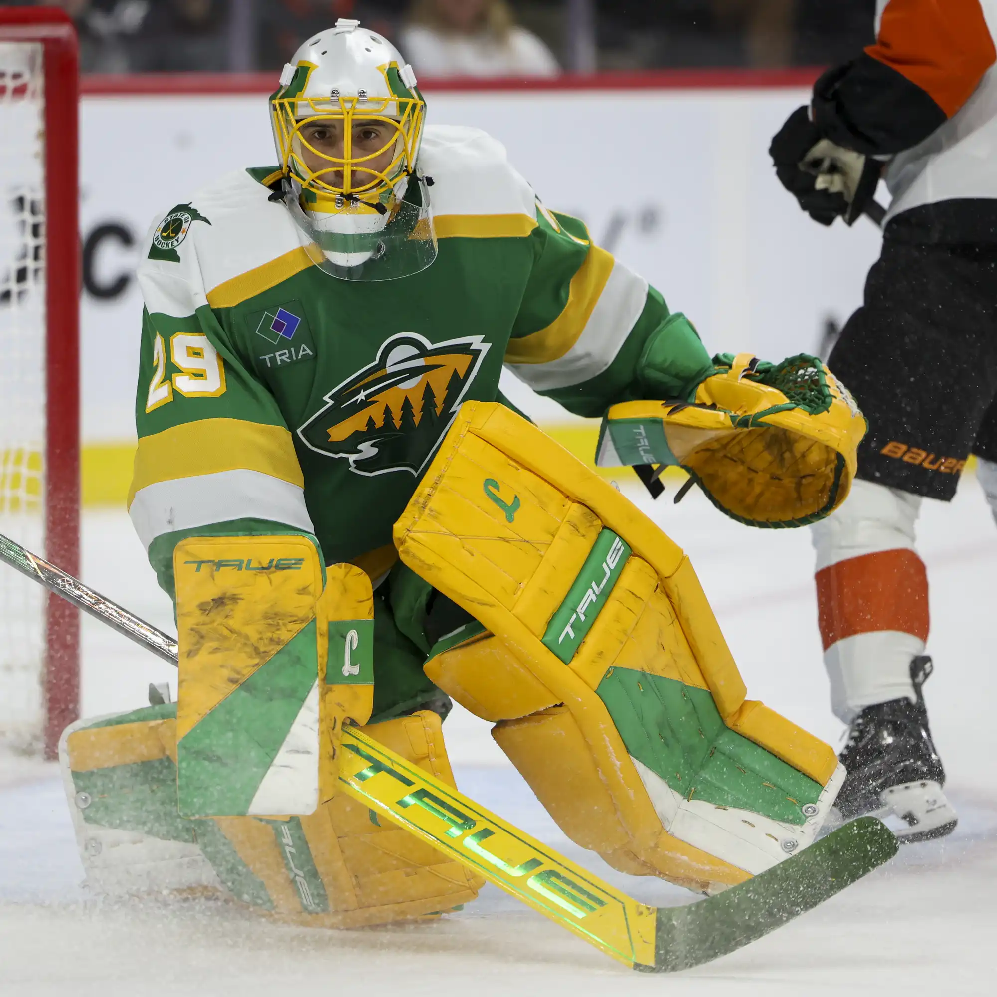 9e2772-20241214-hockey-