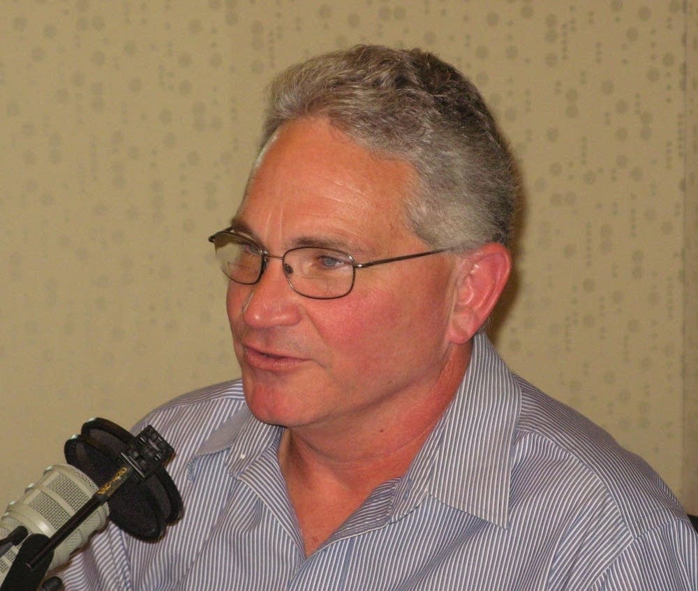 Author Kevin Clemens