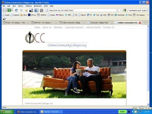 How community colleges hope to grab the online market