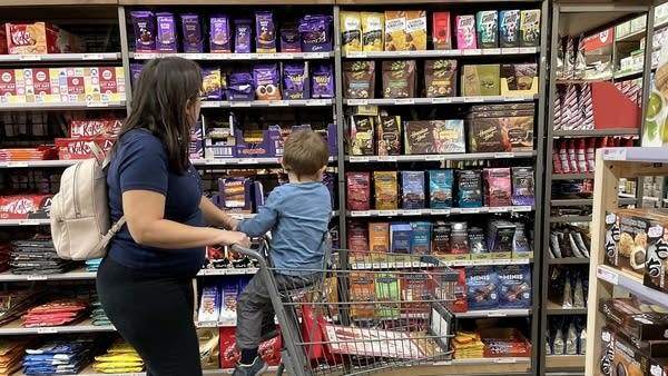 Retail sales rise in September