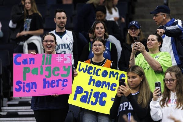 the WNBA game between Minnesota Lynx and Dallas Wings