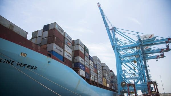 Mexico raises tariffs on imports from Asia