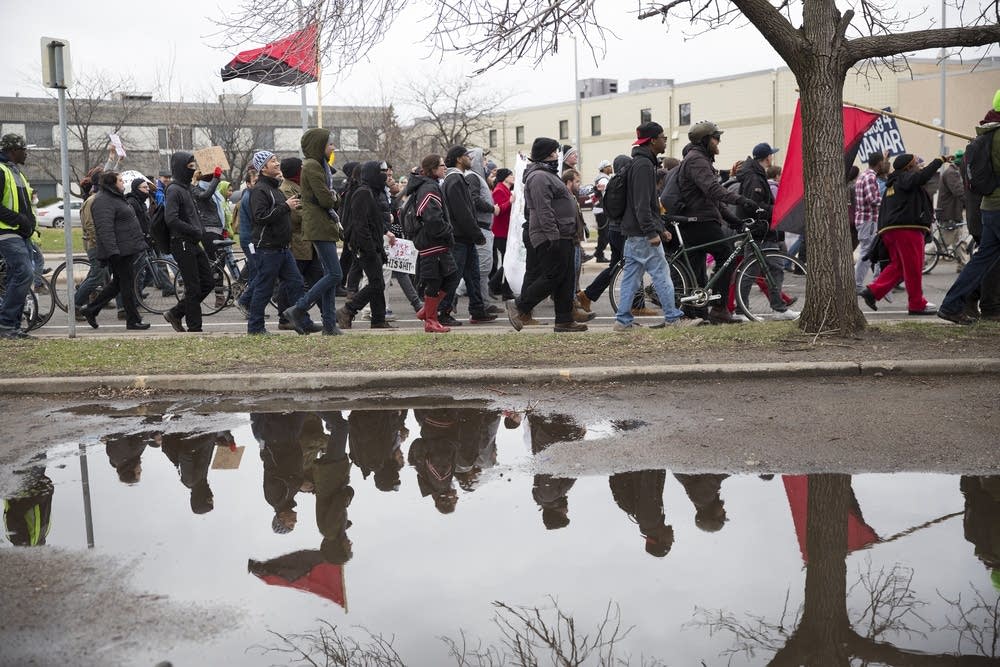 Protesters march to downtown Minneapolis