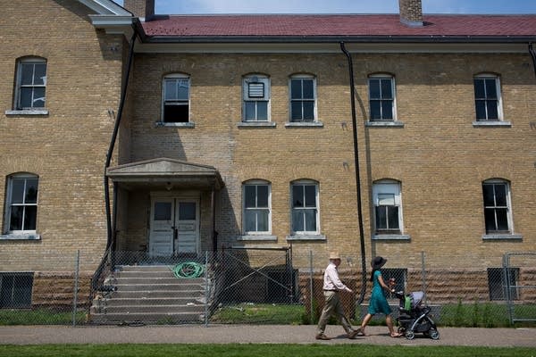 Historic cavalry barracks at Fort Snelling