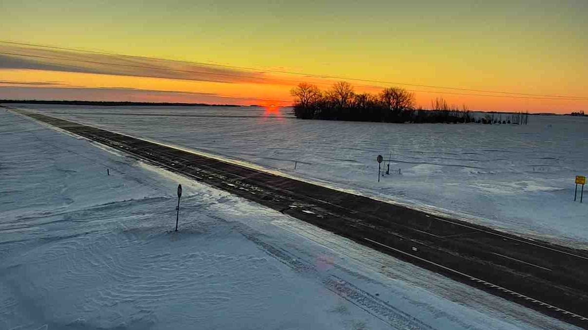 Roads remain icy across Minnesota; hundreds of crashes reported this