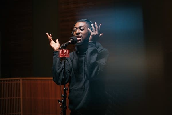 Coffee Break: Hotel songs