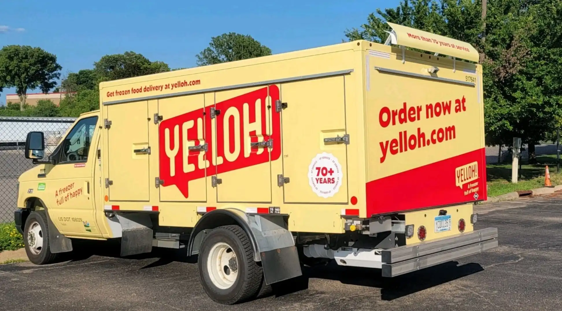 Schwan's delivered groceries for years. Chains have caught up ...