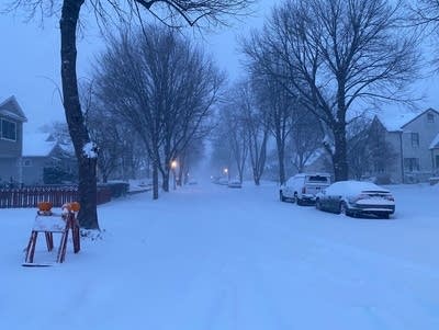 Authorities advise no travel across southern Minnesota as blizzard warnings continue