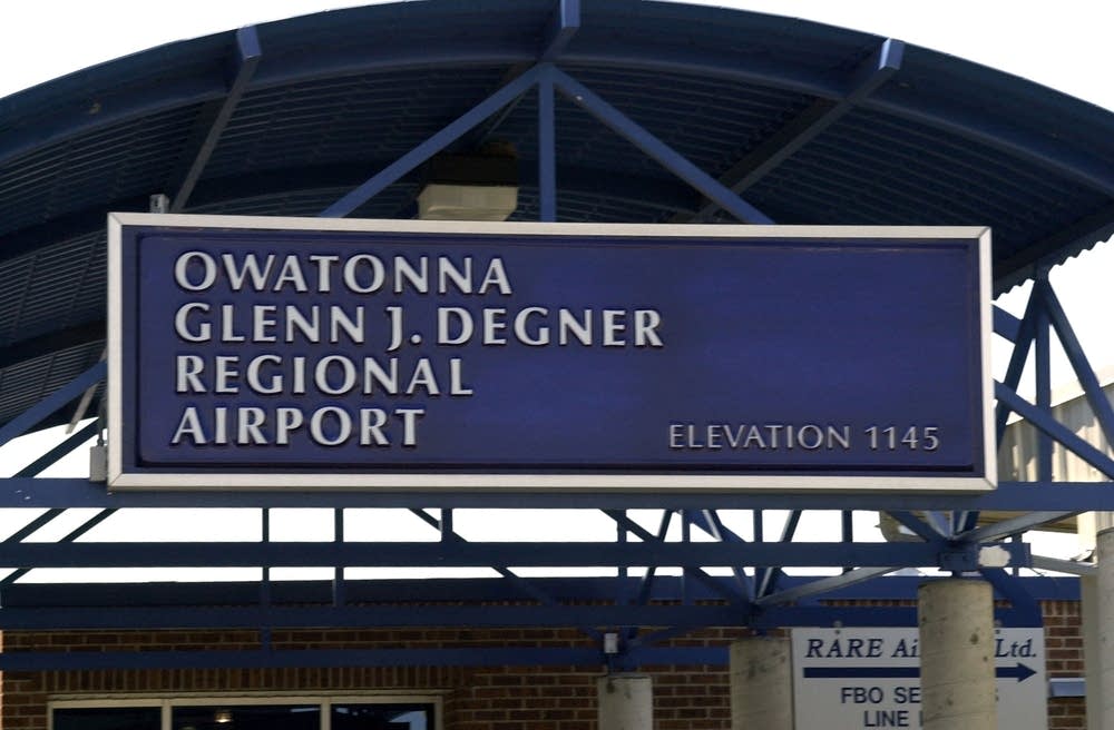Owatonna airport