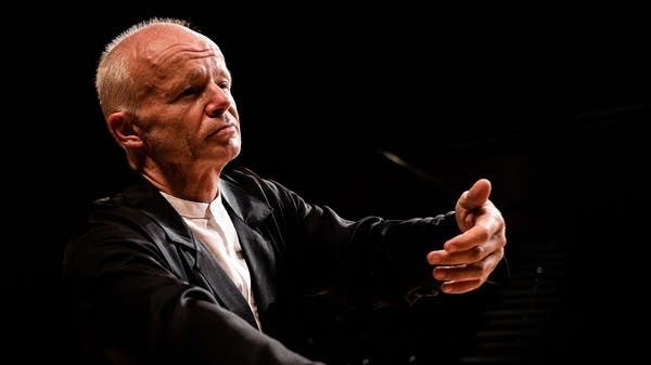 Listen: SPCO performs Mozart’s 'Jupiter Symphony' with Thomas Zehetmair 