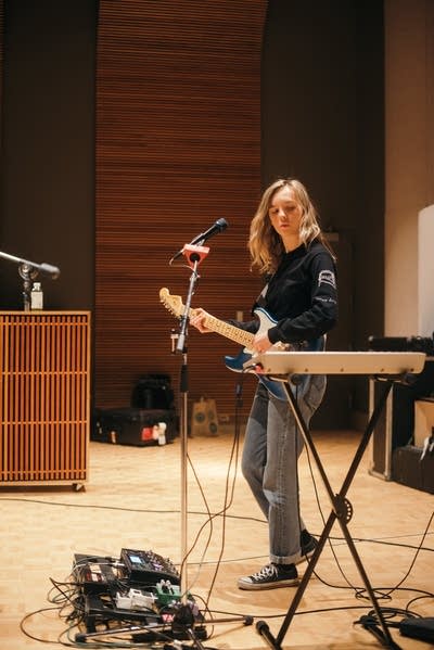 Amber Bain of The Japanese House in studio