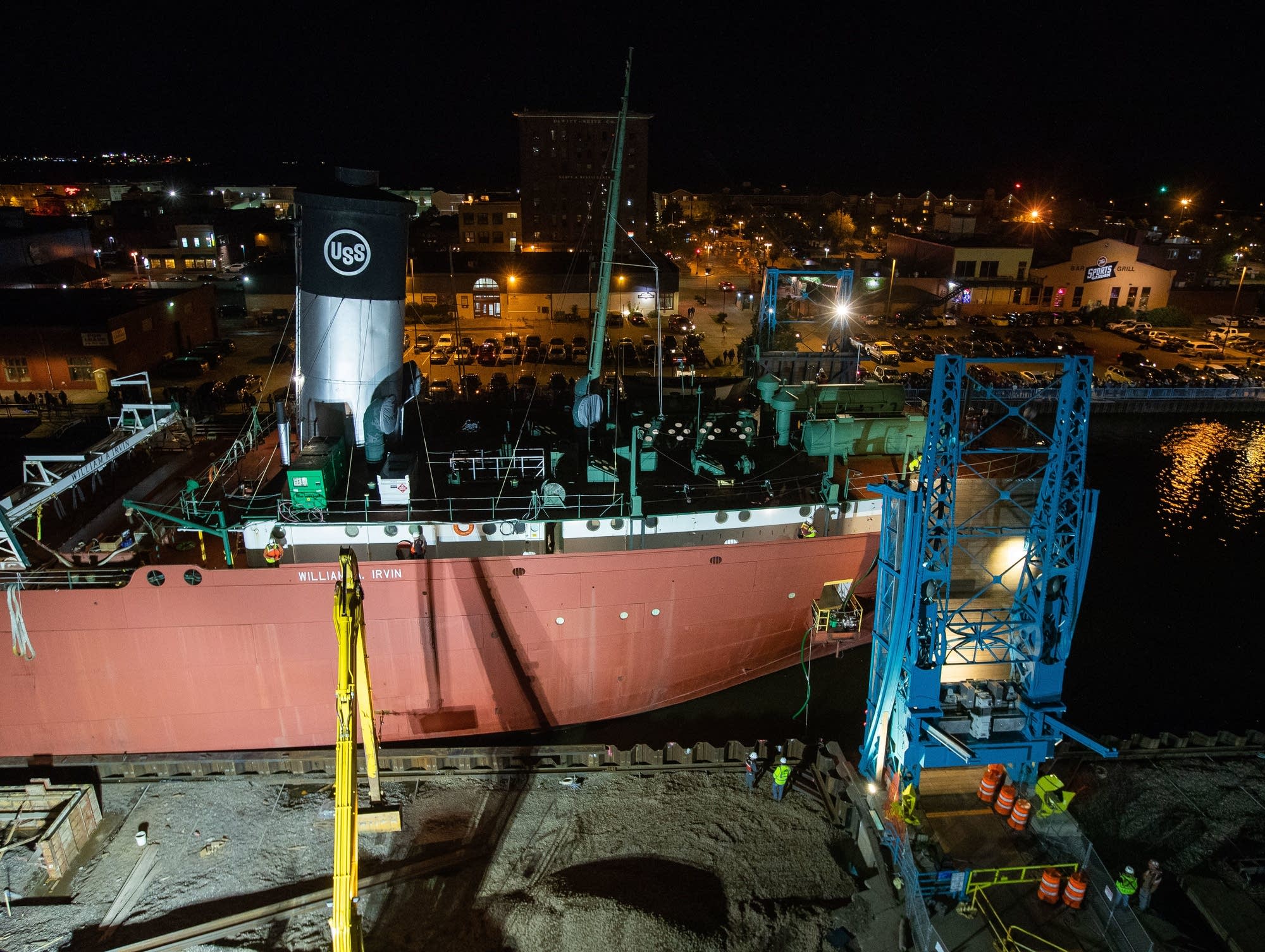 Threading the needle Mammoth Duluth museum ship eased out of longtime