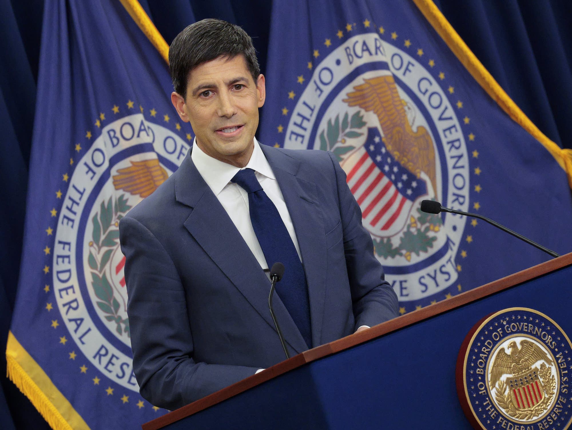Kỷ Nguyên Cải Cách Của Tân Chủ Tịch FED Kevin Warsh