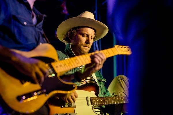 10_FrankieLee_DSC8483