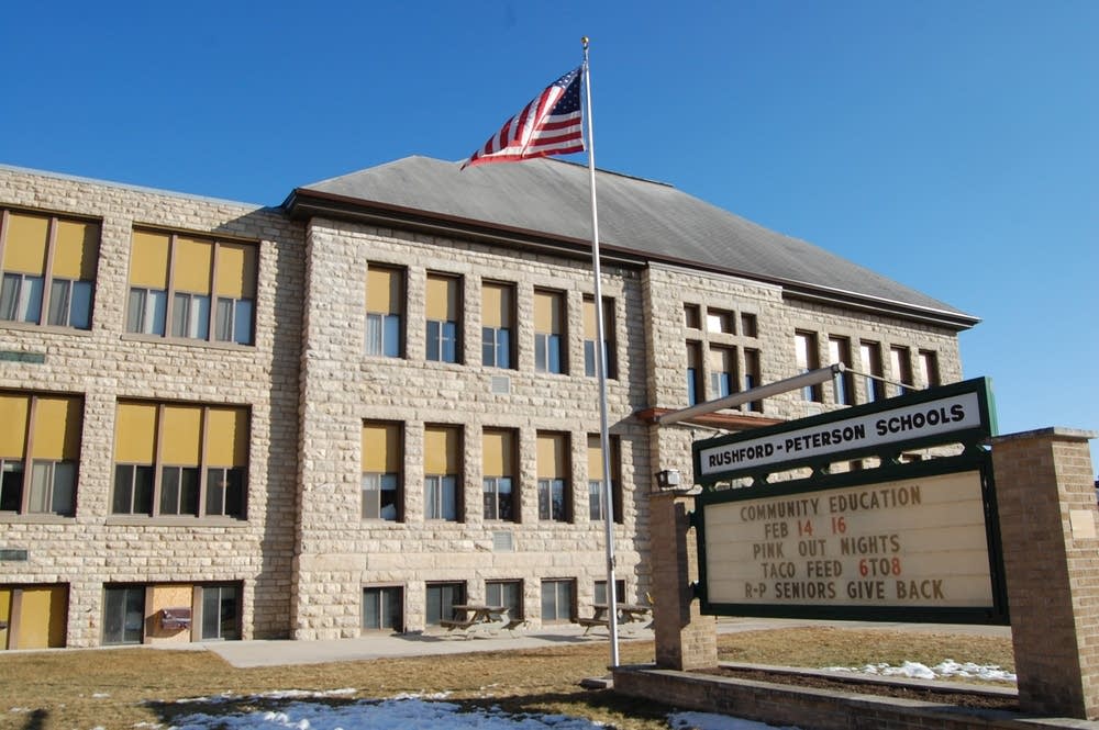 Rushford, Minn. school