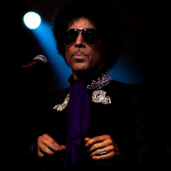 Lyric Quiz: Is it Prince or Bob Dylan?