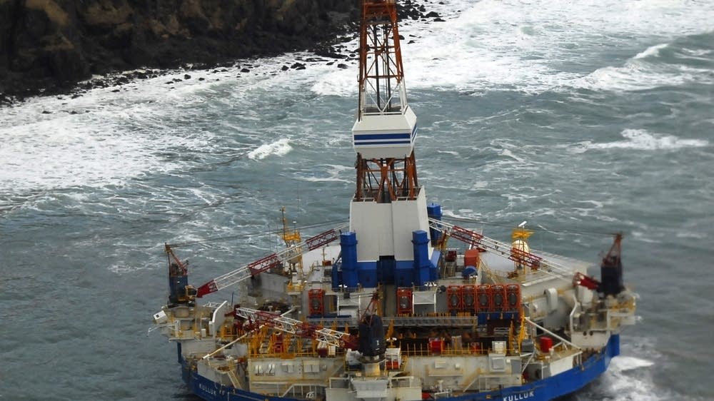 Alaskan oil drilling rig pulled off rocks | MPR News