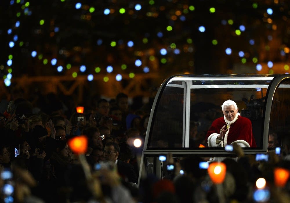 Pope Benedict XVI blesses faithful