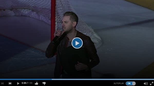 Canadians show true patriot love when microphone malfunctions