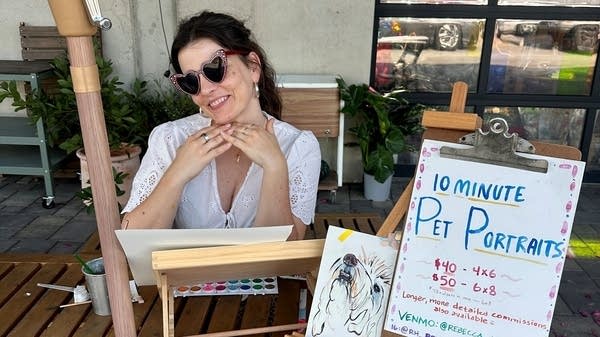 Rebecca Holopter said she usually does 10 to 20 pet portraits a day when she pops up at markets. 