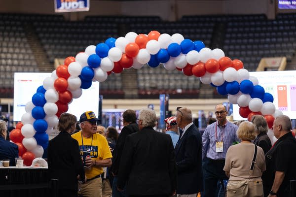 A balloon arch at GOP convention 