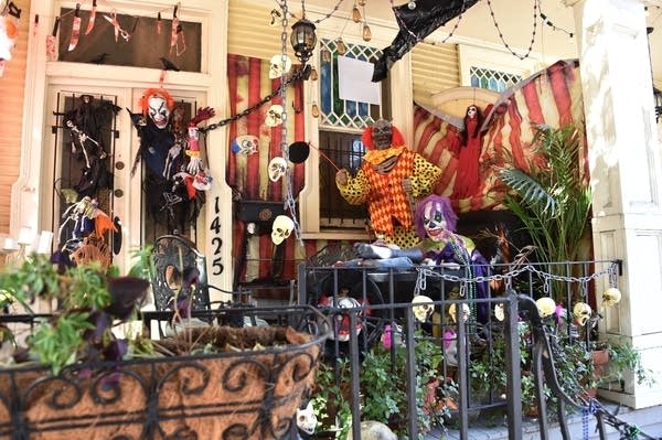 Halloween brings on the self-esteem stress